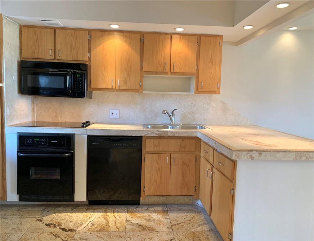 No 5 Palm-Aire Country Cl - Residential Lease