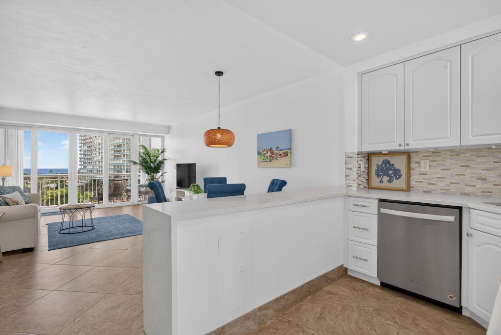 Photo of 1920 S OCEAN Drive #708, Fort Lauderdale, FL 33316 (MLS # B26073245)