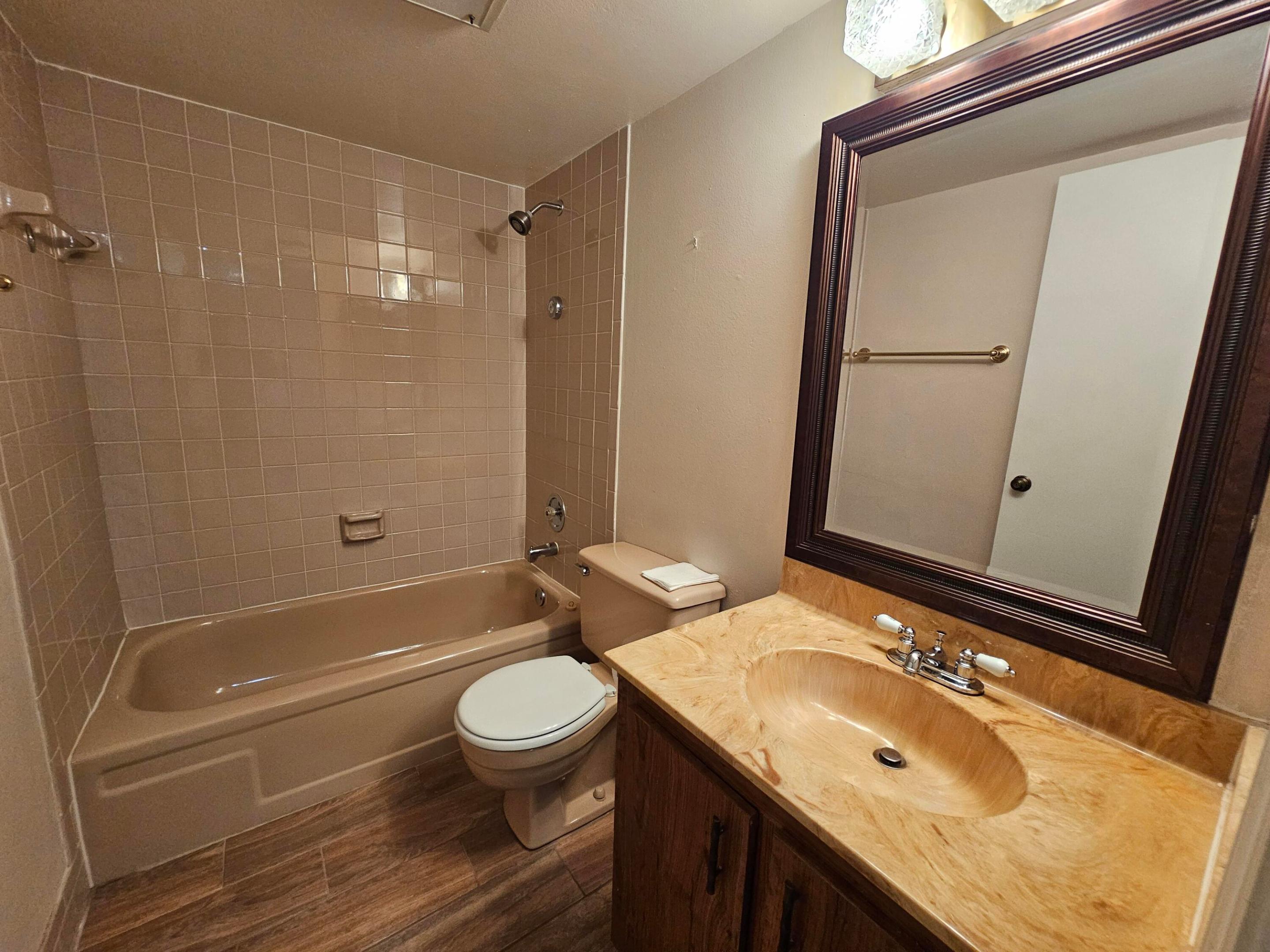 PALM LAKES CONDO - Residential