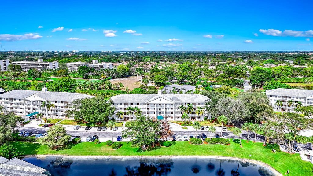 Photo of 6109 Balboa 302 Circle #302, Boca Raton, FL 33433 (MLS # R11106613)