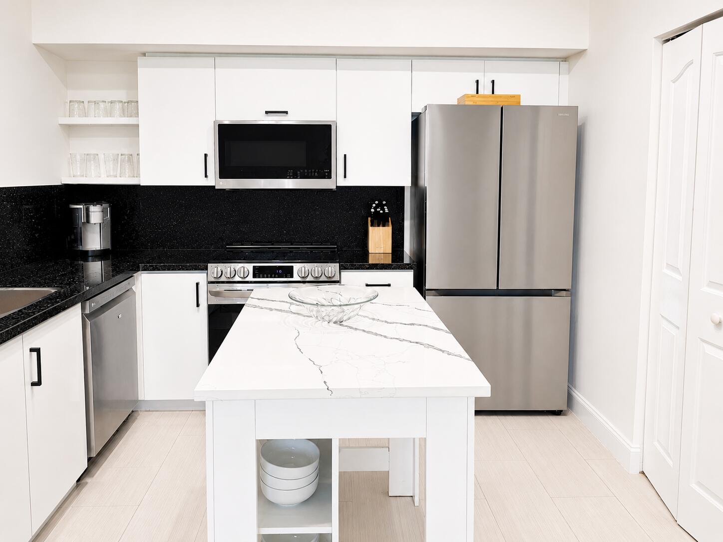 PINEAPPLE GROVE VILLAGE CONDO - Residential