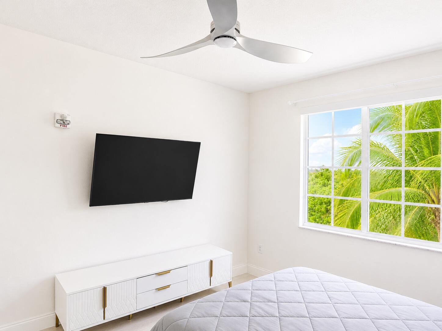 PINEAPPLE GROVE VILLAGE CONDO - Residential