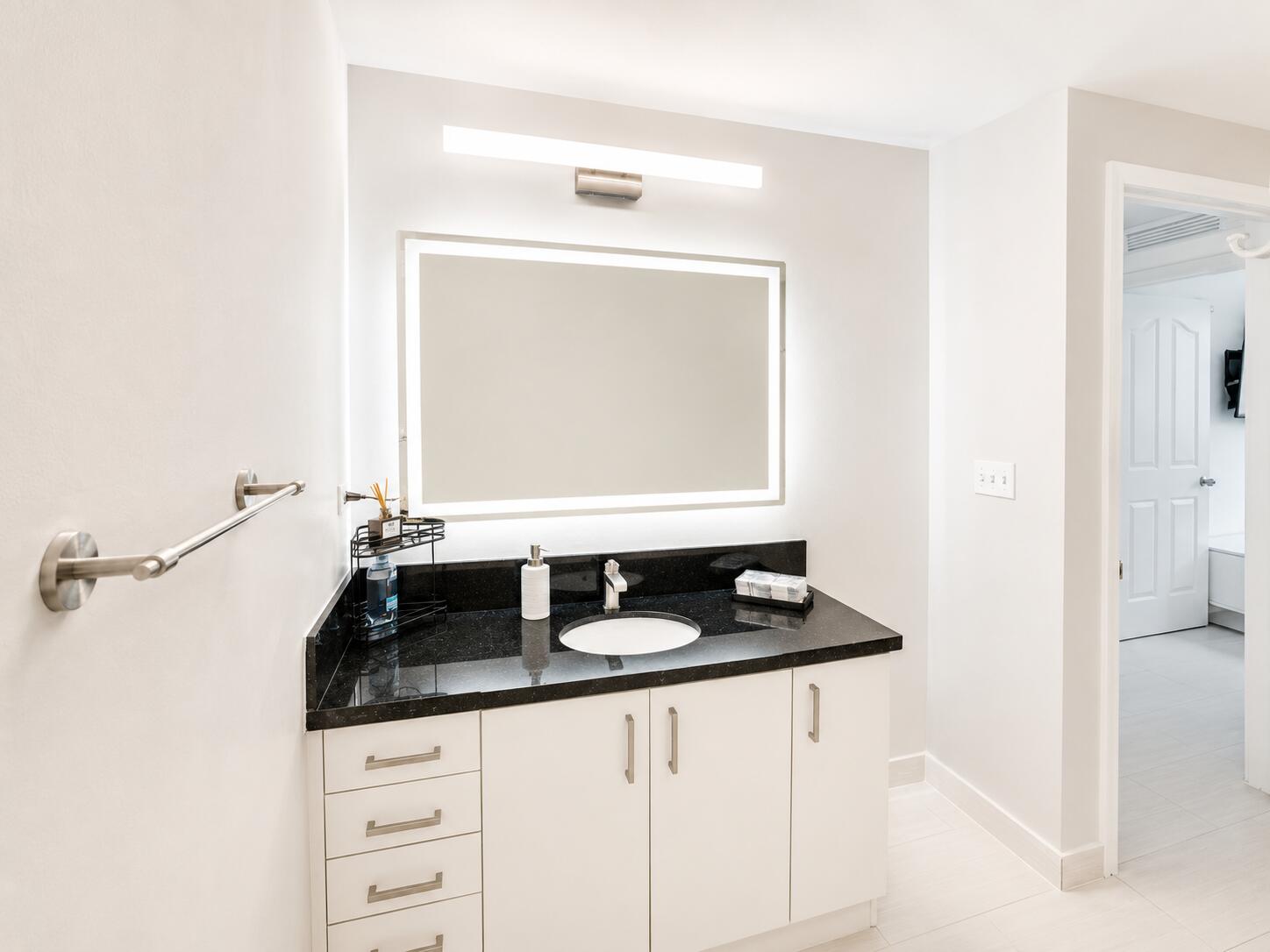 PINEAPPLE GROVE VILLAGE CONDO - Residential