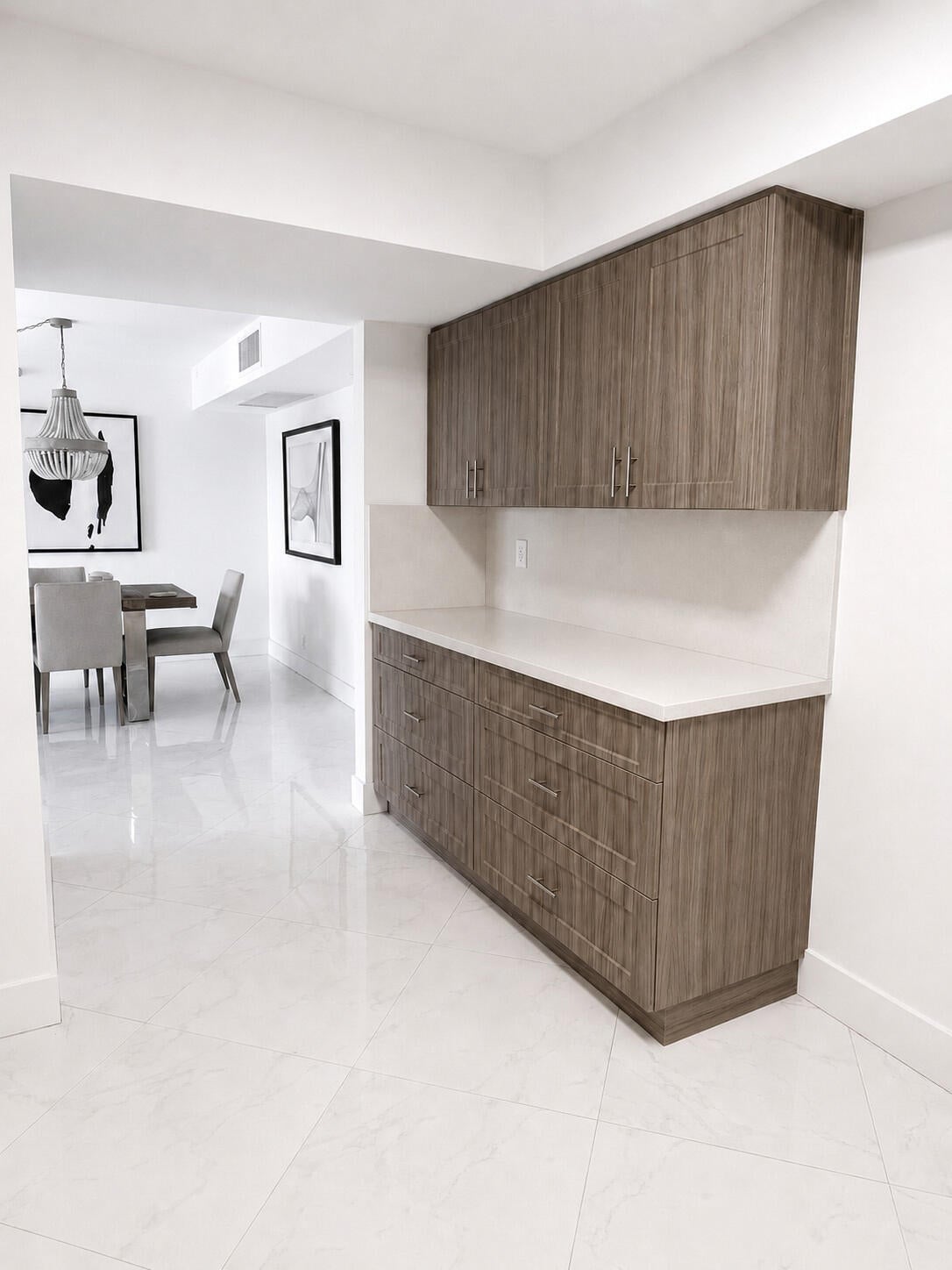 3600 MYSTIC POINTE Drive 608