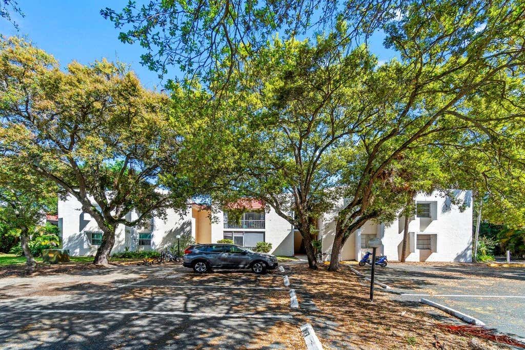 Photo of 638 NW 13th 0260 Street #26, Boca Raton, FL 33486 (MLS # R11067131)