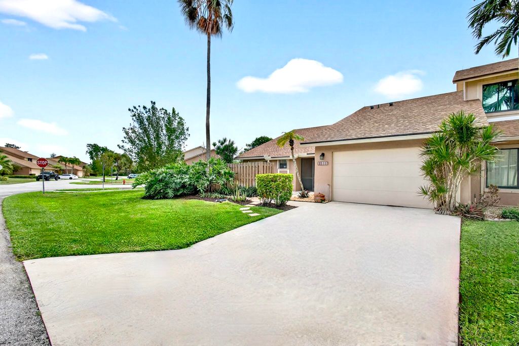 Photo of 11866 Donlin Drive, Wellington, FL 33414 (MLS # B26007220)