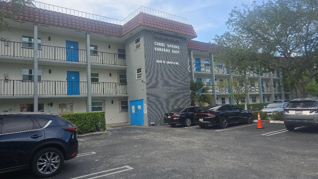 BEAUTIFUL 2 BEDROOM 2 BATH CONDO IN THE HEART OF CORAL SPRINGS. FRESHLY PAINTED, TILE FLOORS TROUGHOUT UNIT, LAMINATED WOOD FLOOR IN MASTER BEDROOM. FIRST FLOOR ENTRY WITH SCREENED IN PATIO AND STORAGE ROOM. CENTRALLY LOCATED TO SHOPPING AND ENTERTAINMENT AREAS, COMMUNITY POOL, LAUNDRY FACILITY. GREAT CLEAN COMMUNITY AND LOCATION, NEAR FOREST HILLS ELEMENTARY SCHOOL AND CORAL SPRINGS CHAPTER SCOOL. ASSOCIATION REQUIRES 650 CREDIT SCORE.