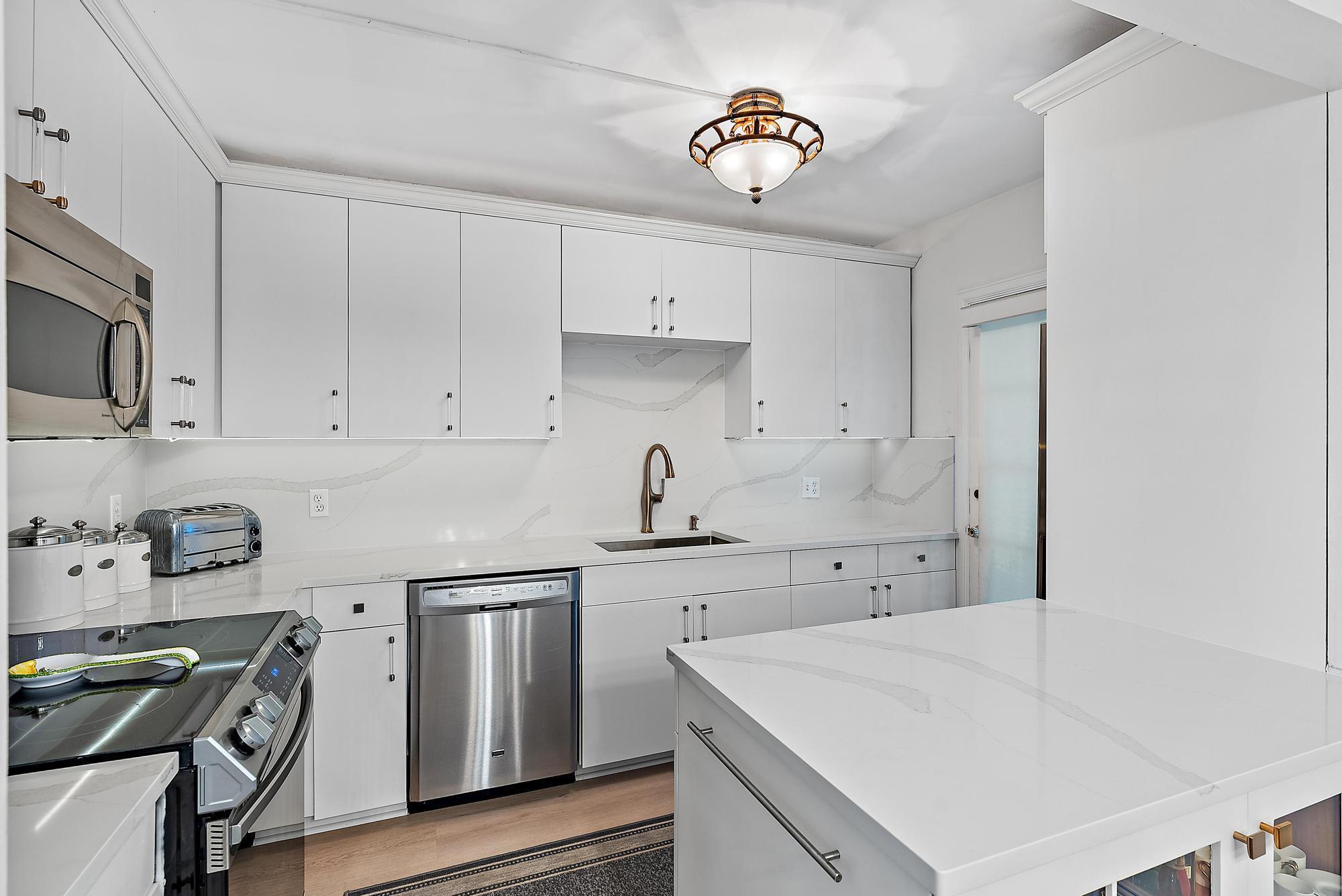 2185 Ibis Isle Road 7