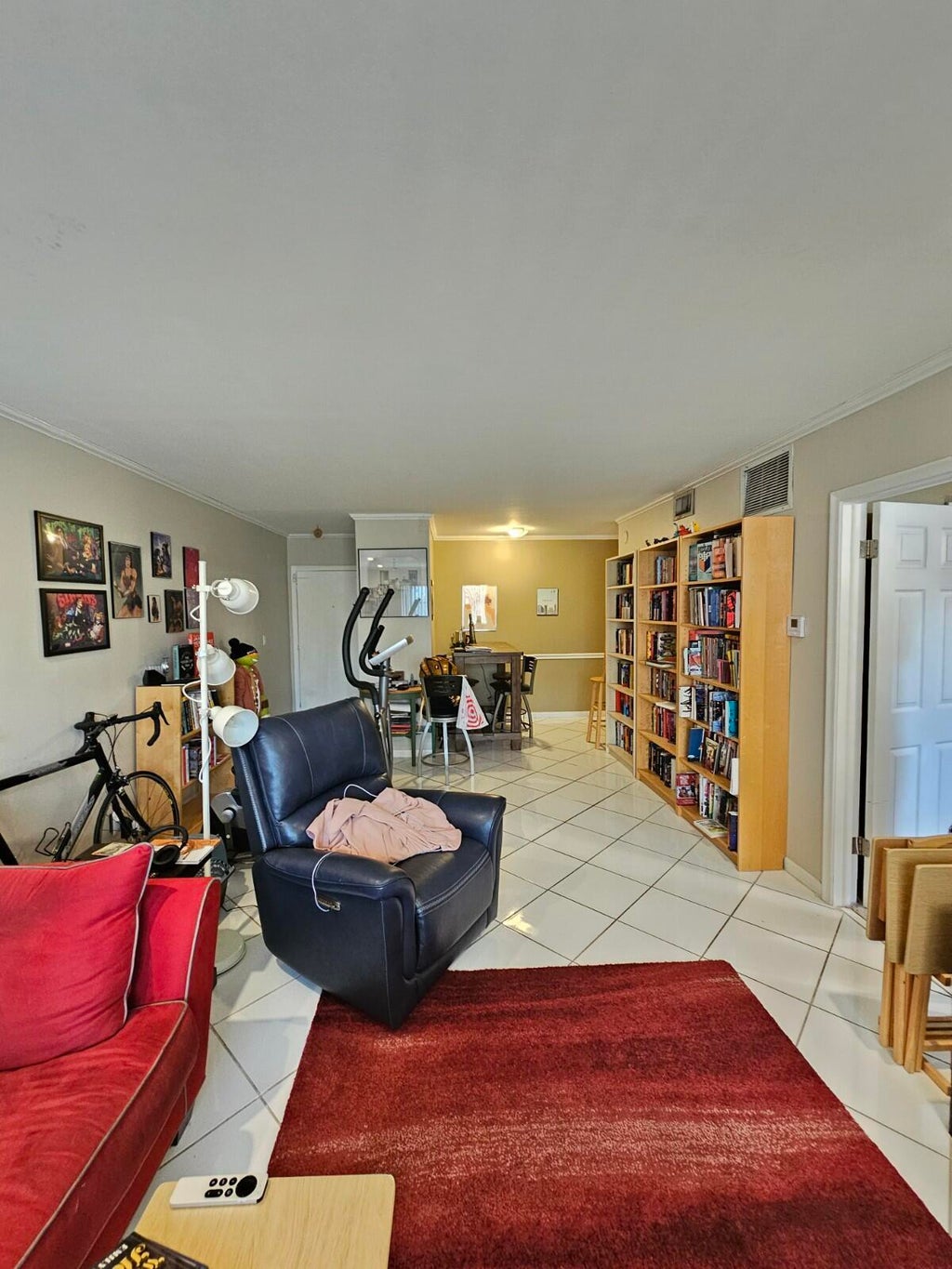 Photo of 119 NE 19TH Court #211G, Wilton Manors, FL 33305 (MLS # B26082328)