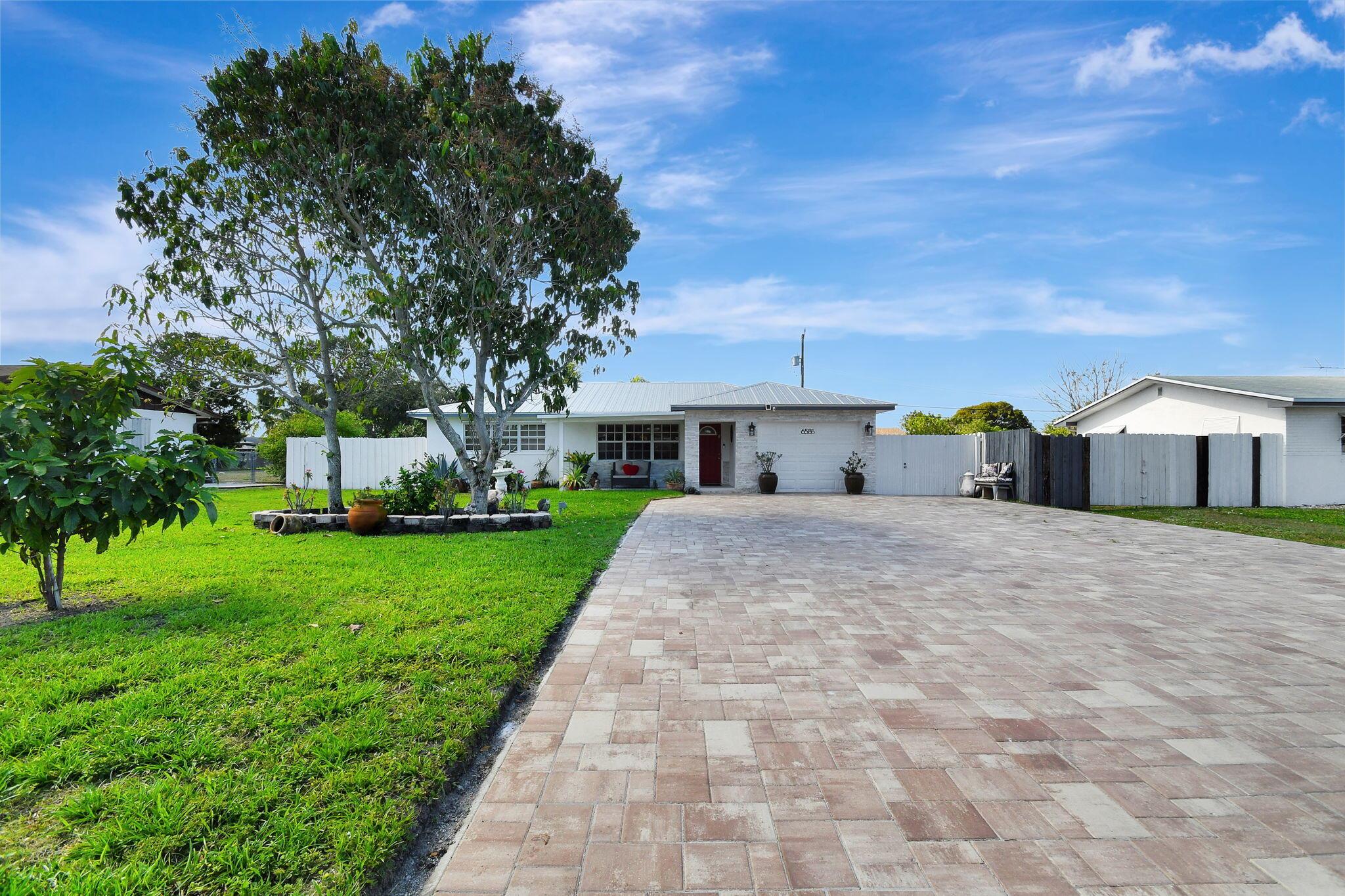 6585 Osborne Drive