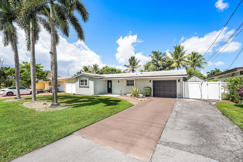 Photo of 4481 SW 37TH Avenue, Dania Beach, FL 33312 (MLS # B26062676)