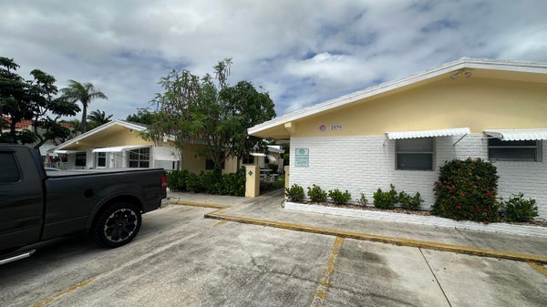 1973 NE 4TH ST APT 6, DEERFIELD BEACH, FL 33441 - Image fc8d0383be0dcaa475331d38b2278aa6/3906567569