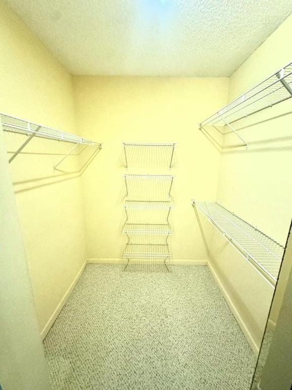 HUNTINGTON LAKES SEC FOUR CONDOS - Residential