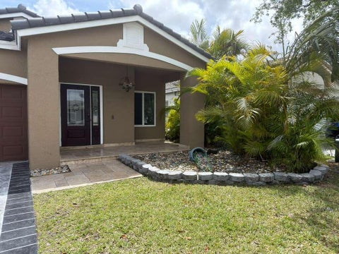 Tiny photo for 4572 SW 14th Street, Deerfield Beach, FL 33442 (MLS # B26011275)