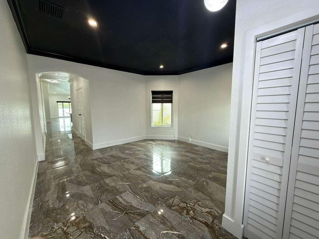 OLYMPIA & YORK RESIDENTIAL PLAT - Residential