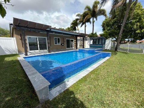 Tiny photo for 4572 SW 14th Street, Deerfield Beach, FL 33442 (MLS # B26011275)