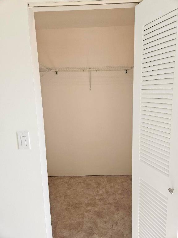 EVERGREEN I OF VILLS OF ORIOLE CONDO - Residential Lease