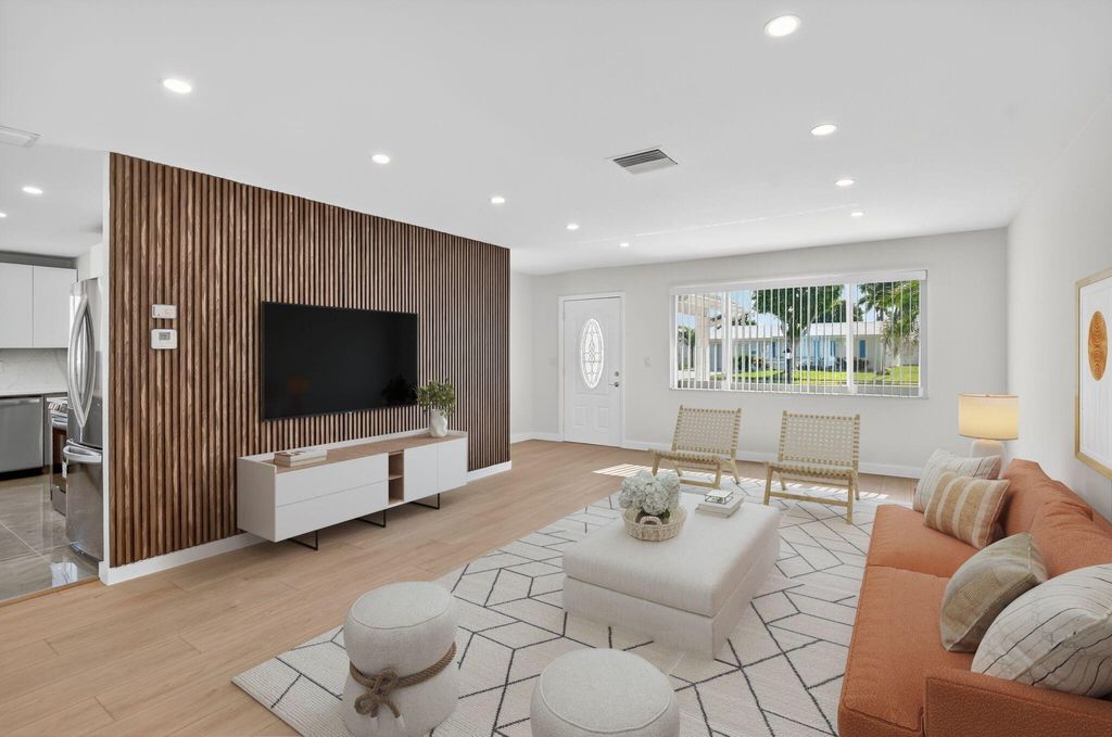 Photo of 513 SW 18th Street, Boynton Beach, FL 33426 (MLS # R11113075)