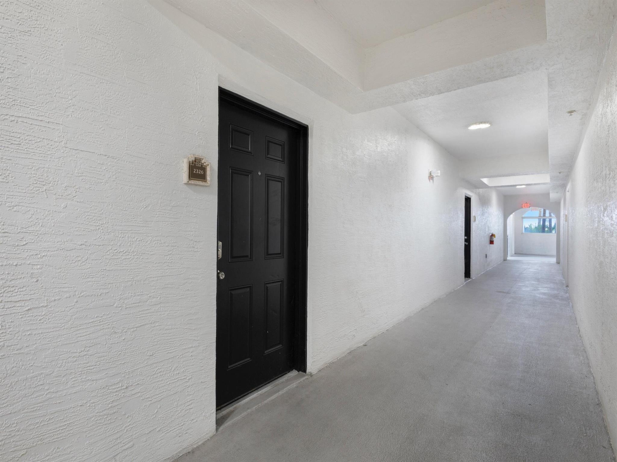VIZCAYA LAKES CONDO - Residential