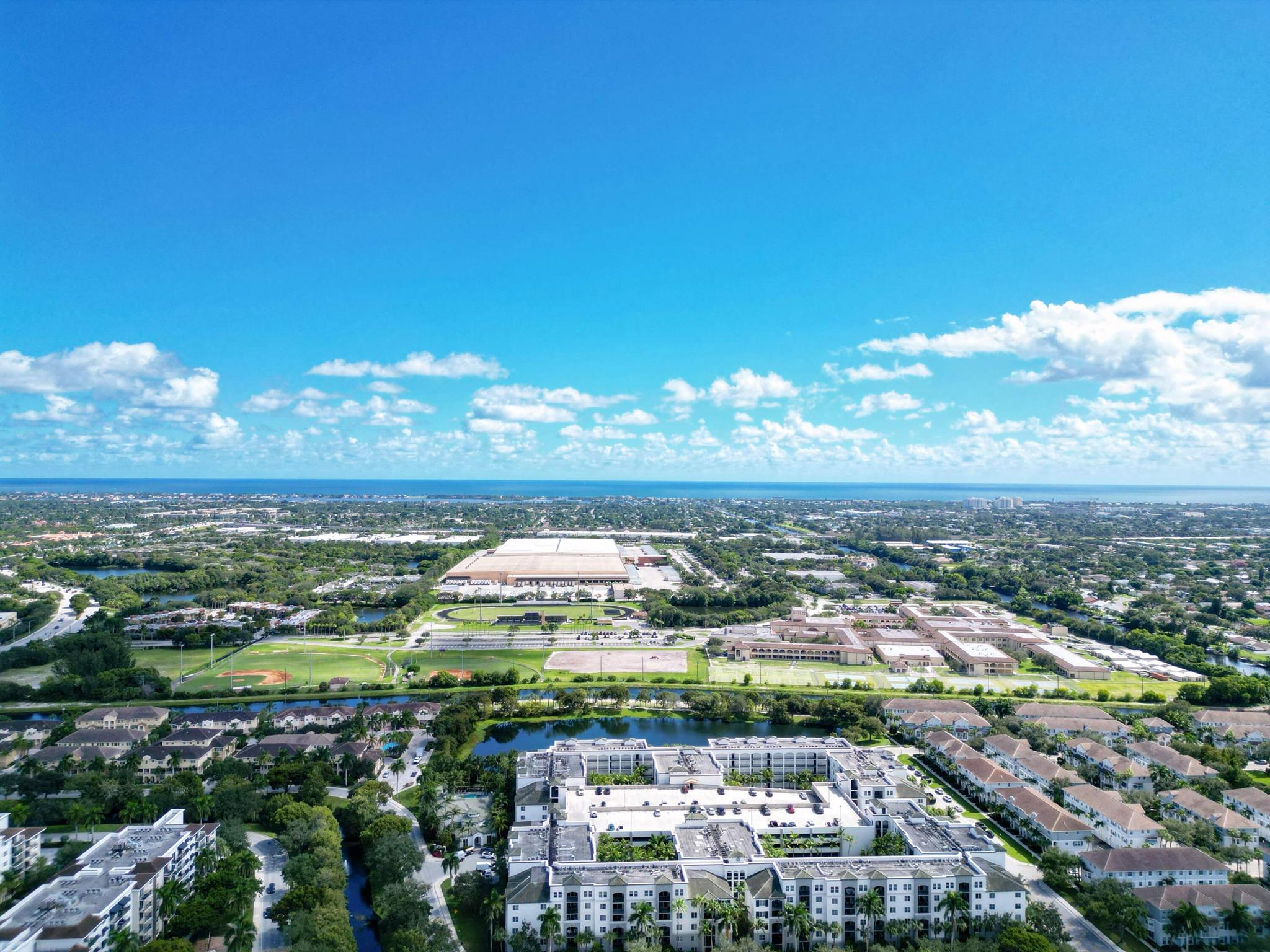 VIZCAYA LAKES CONDO - Residential