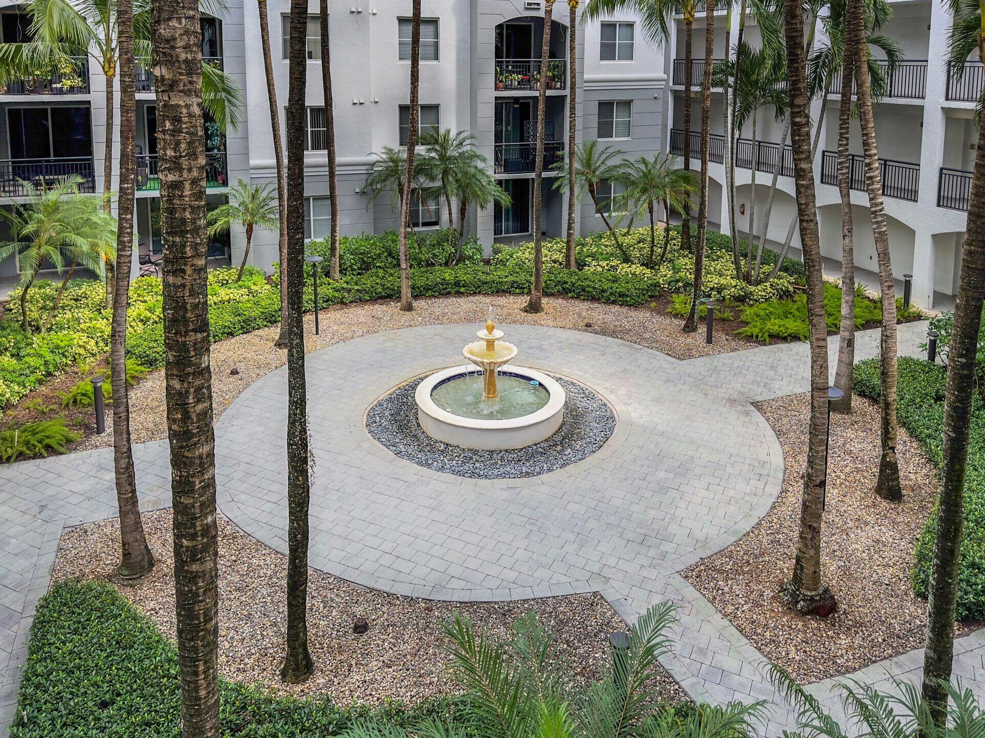 VIZCAYA LAKES CONDO - Residential