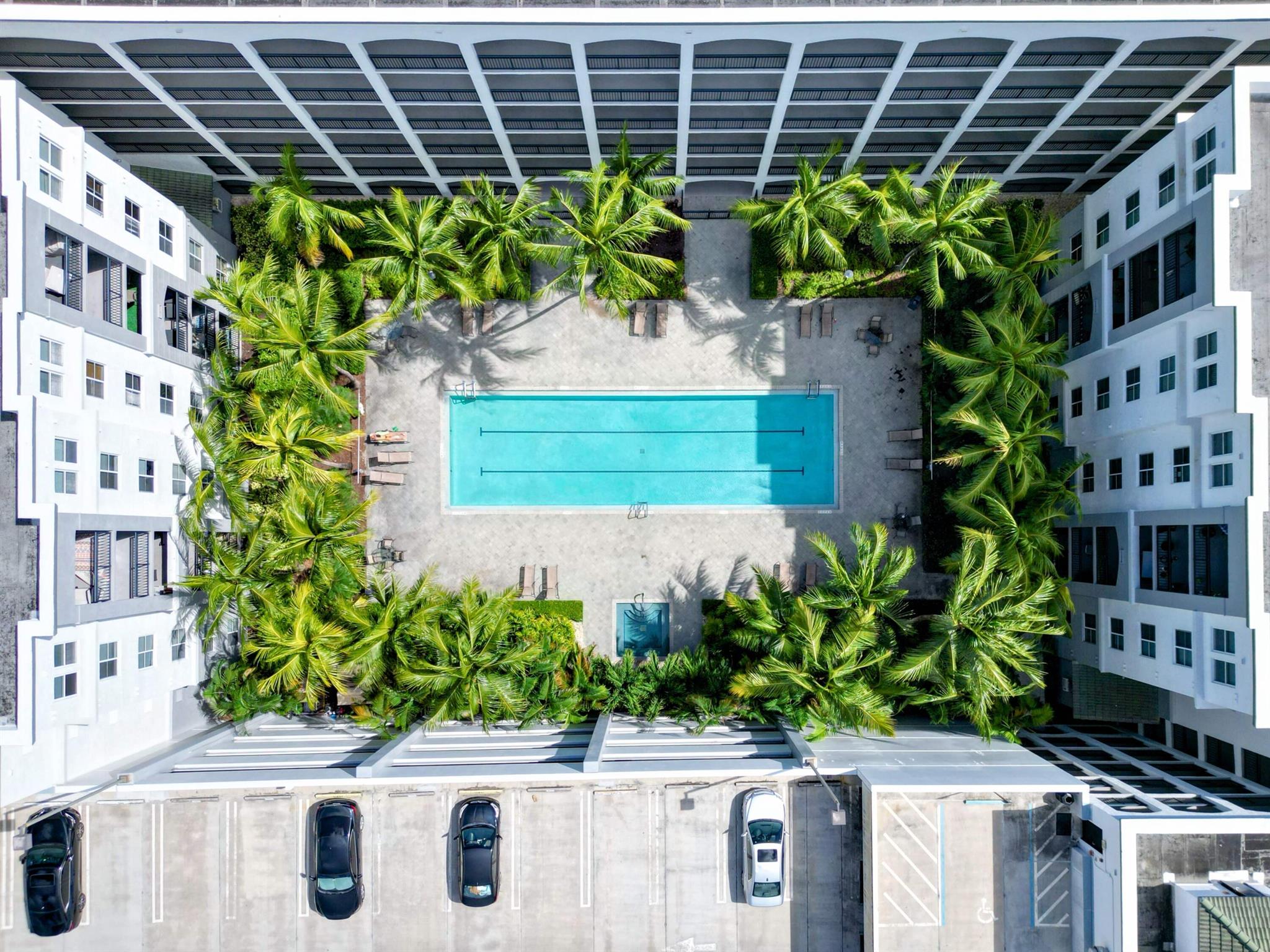 VIZCAYA LAKES CONDO - Residential