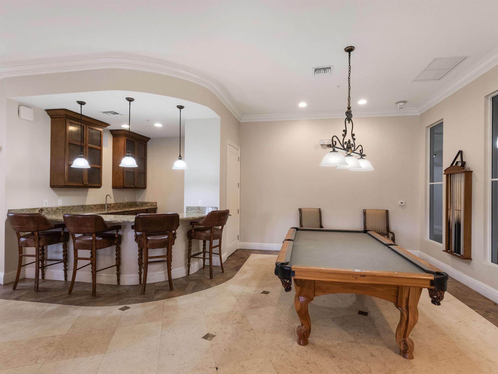VIZCAYA LAKES CONDO - Residential