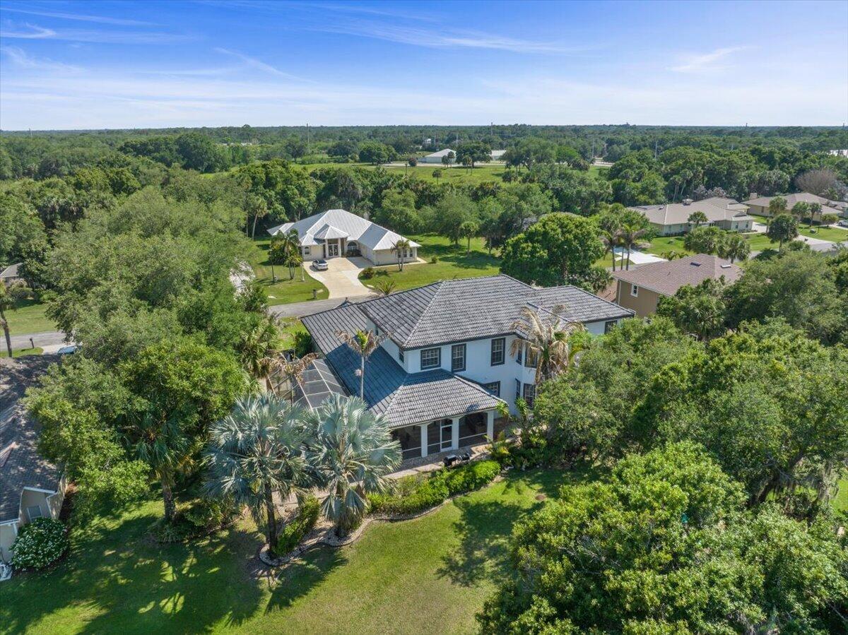 WINDING CREEK - Residential