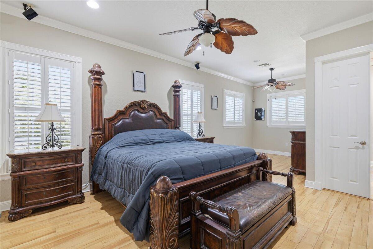 WINDING CREEK - Residential
