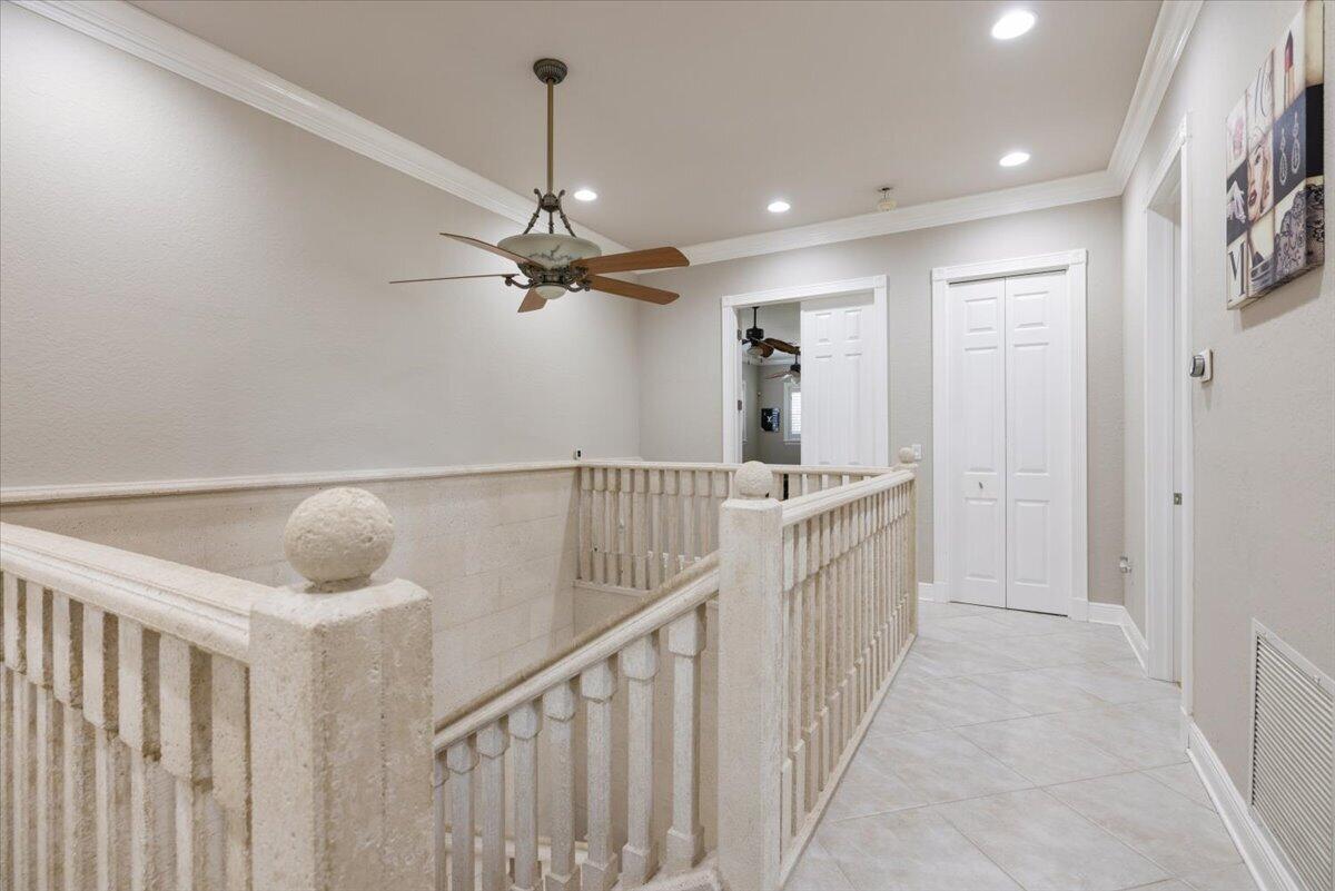 WINDING CREEK - Residential