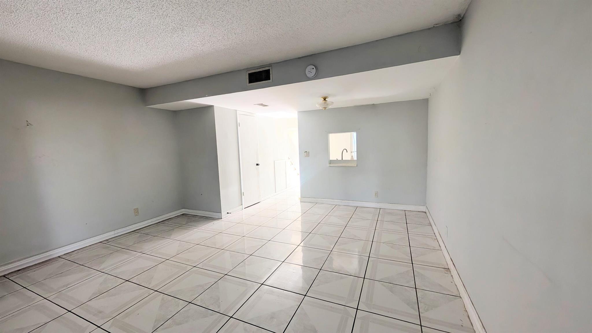 2800 Georgia Avenue G44