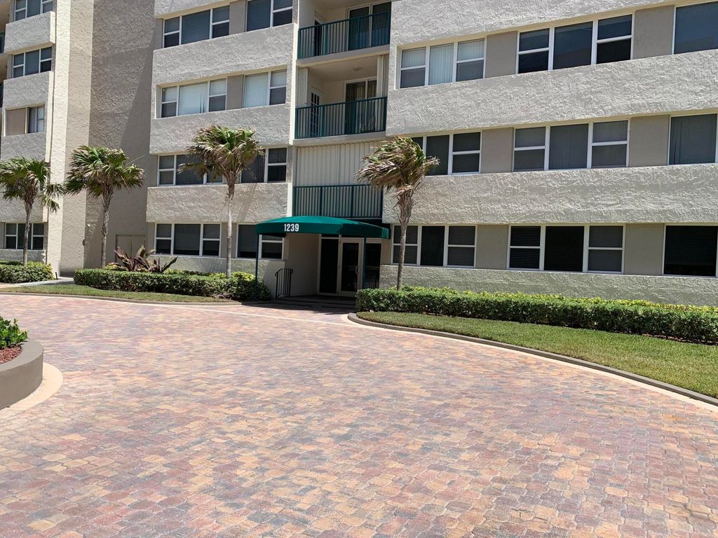 Photo of 1237 S Hillsboro Mile N #601, Hillsboro Beach, FL 33062 (MLS # B26016323)