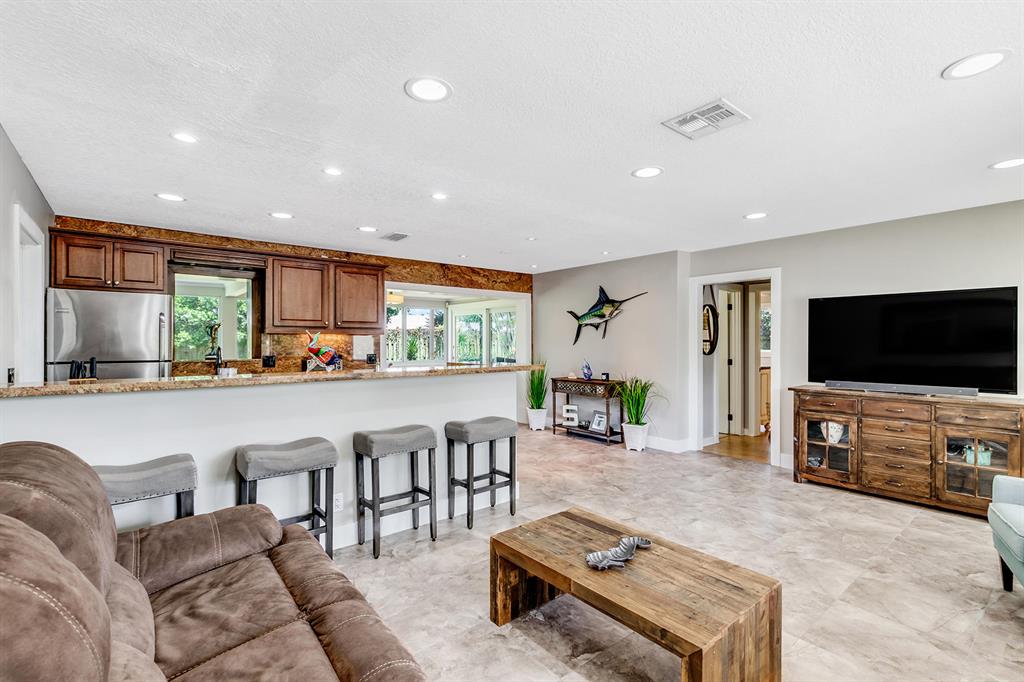 PLEASANT RIDGE - Residential