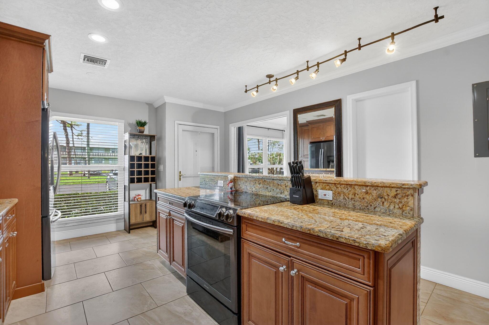 PINES OF DELRAY - Residential