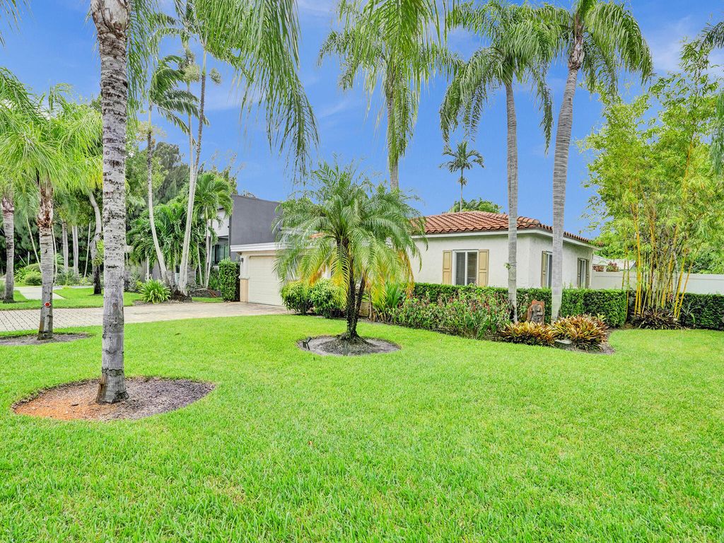 Photo of 125 NE 21ST Court, Wilton Manors, FL 33305 (MLS # B26055849)