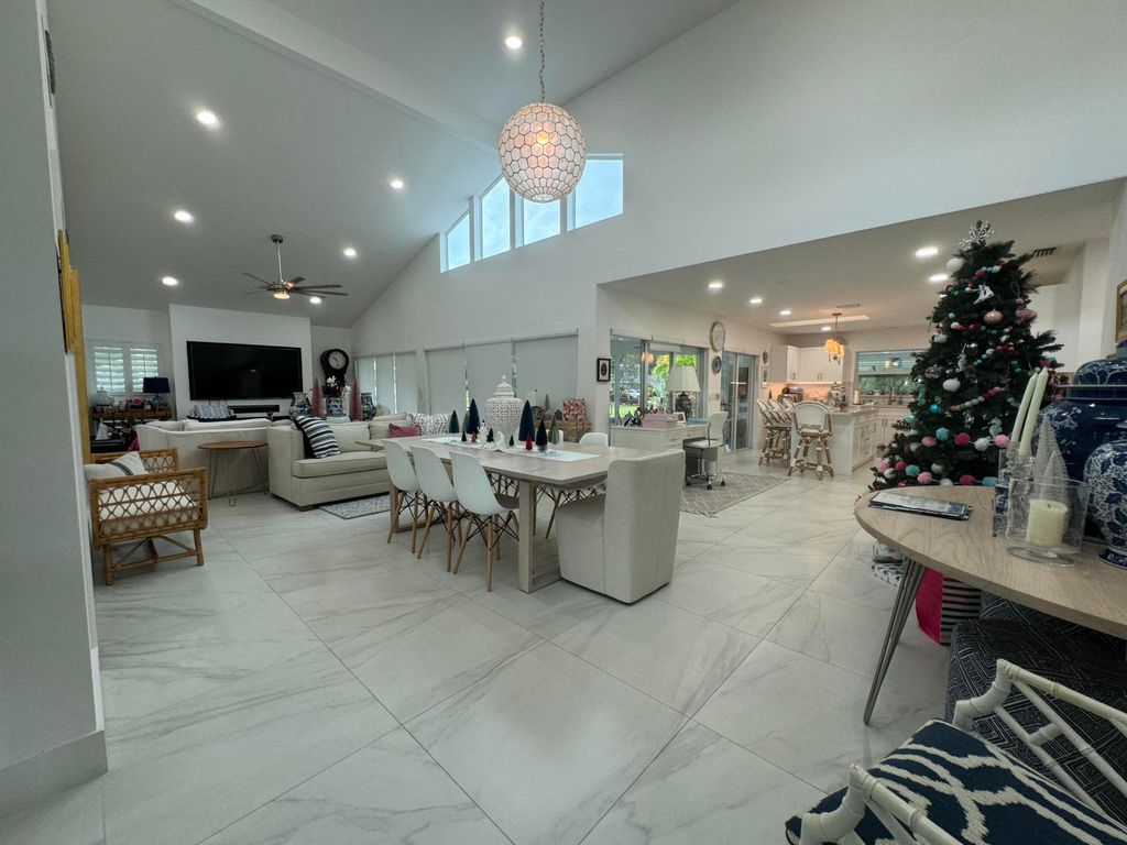 Photo of 6419 Woodthrush Court, Palm Beach Gardens, FL 33418 (MLS # R10959953)