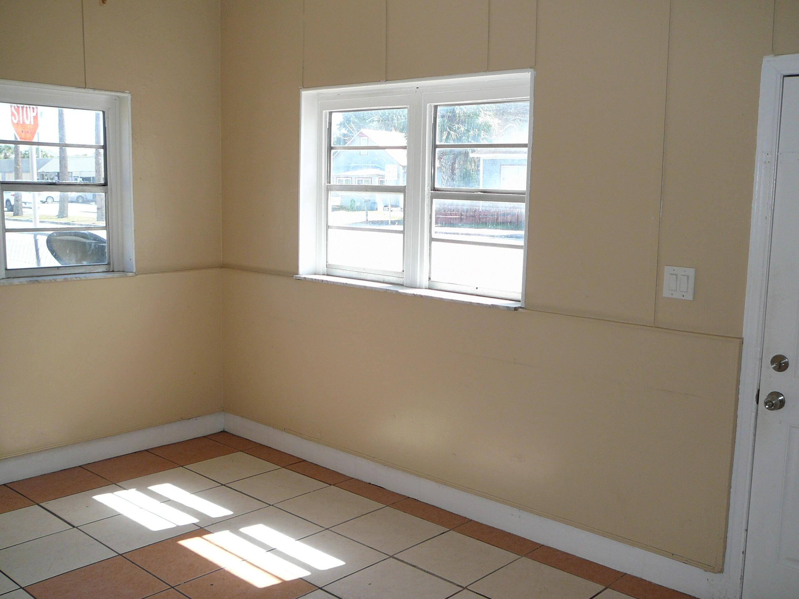 COBB'S PARK TERRACE - Residential Income