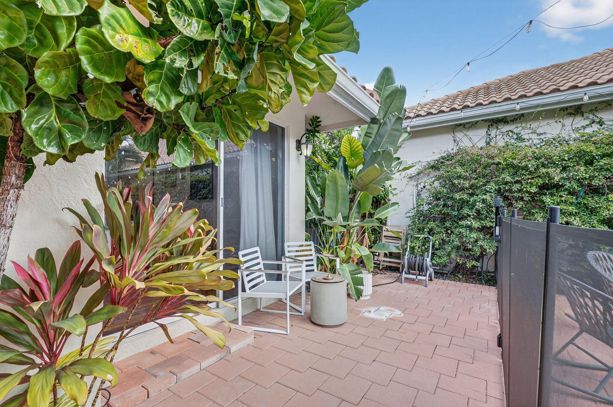 LOS RAYOS DE SOL PH 2 - Residential