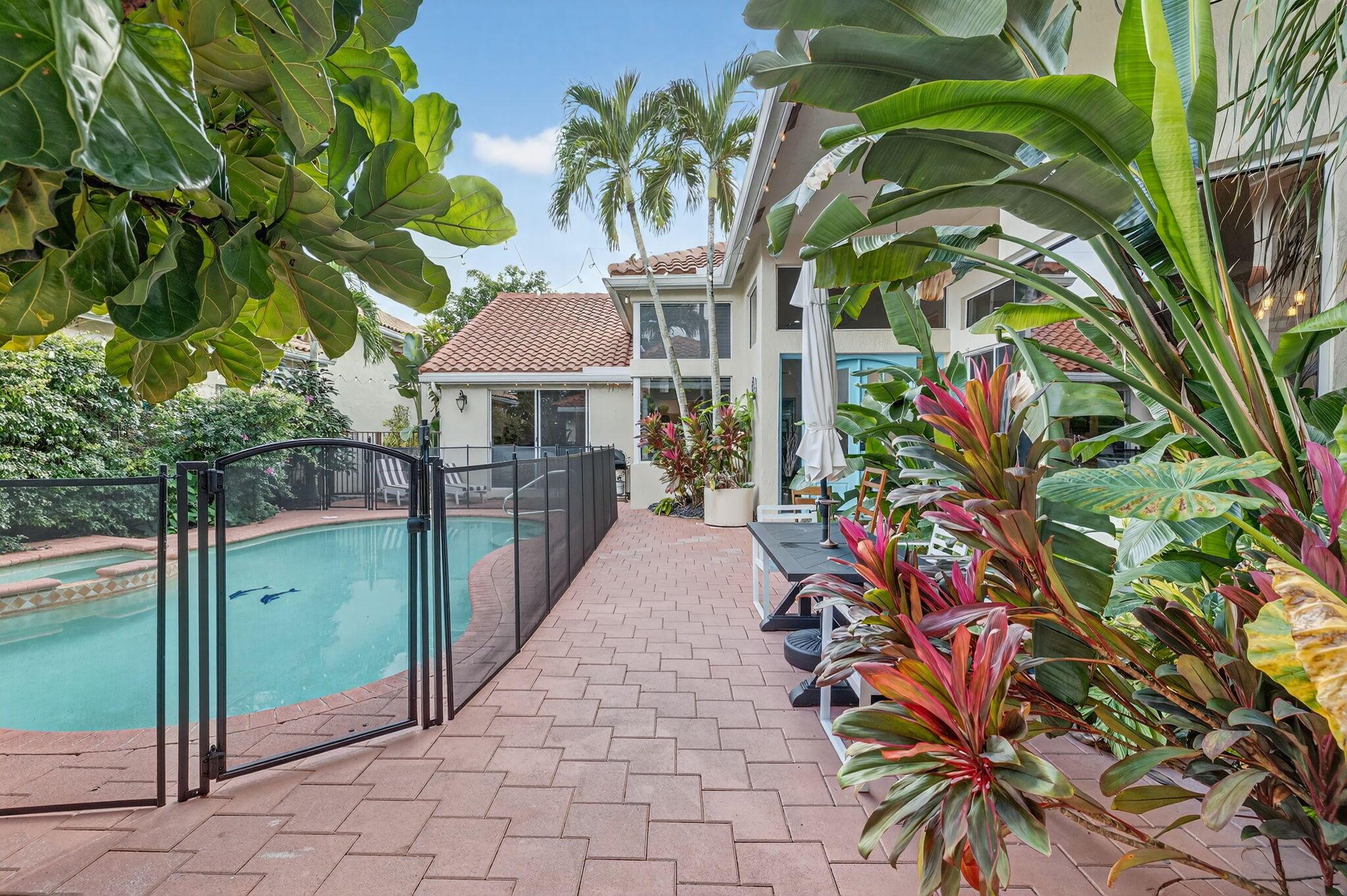 LOS RAYOS DE SOL PH 2 - Residential