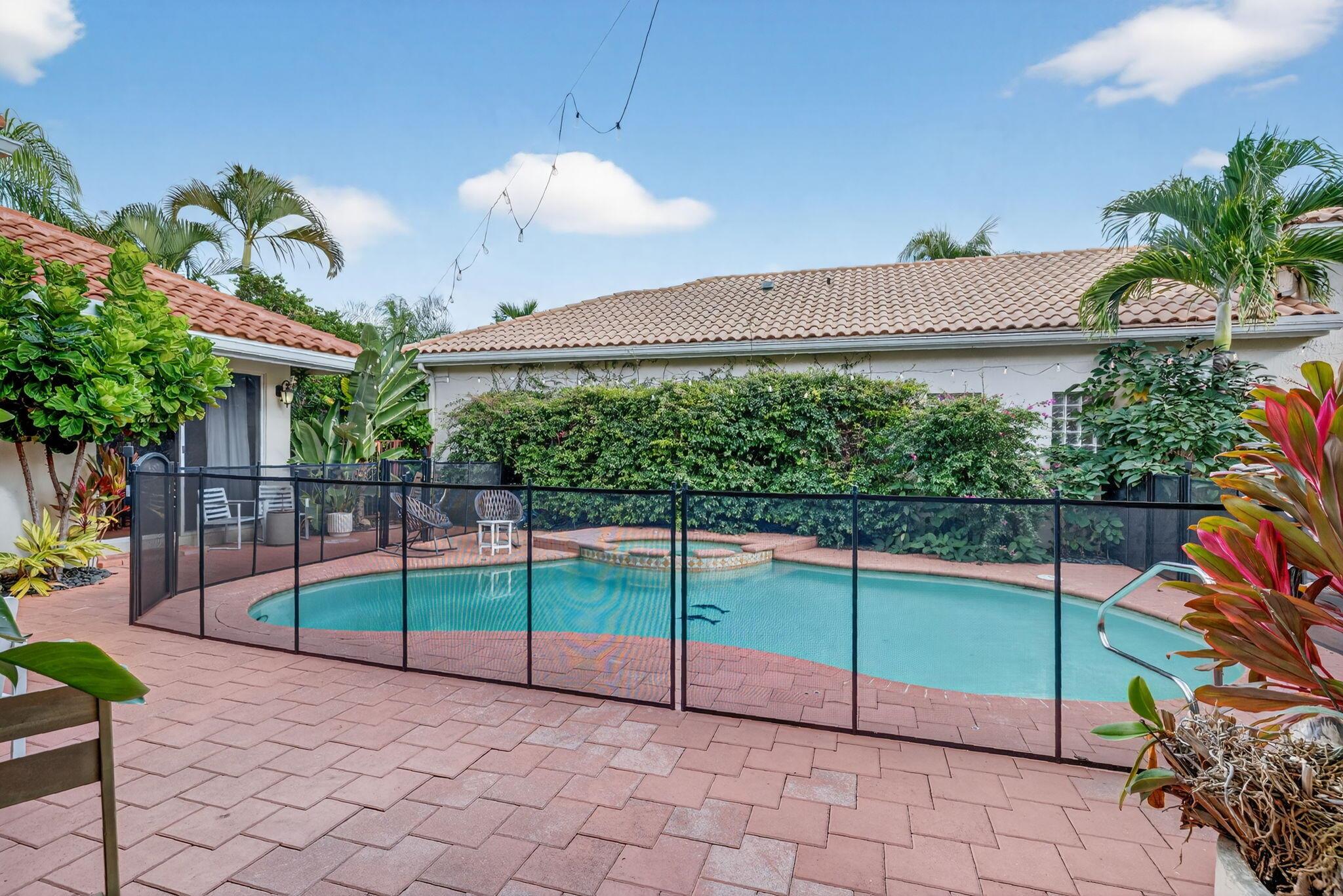 LOS RAYOS DE SOL PH 2 - Residential