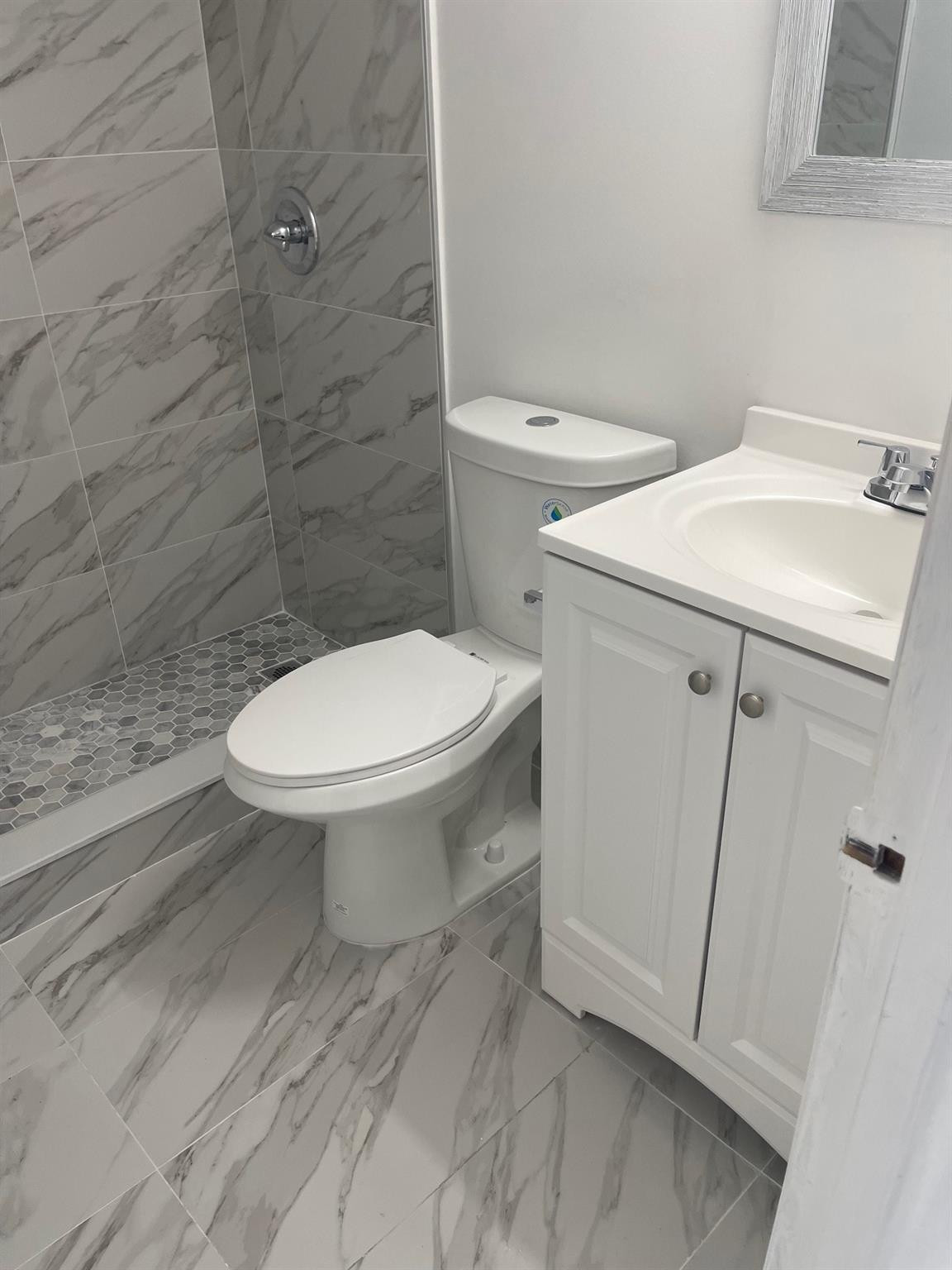 11 SW 52nd Avenue 7A