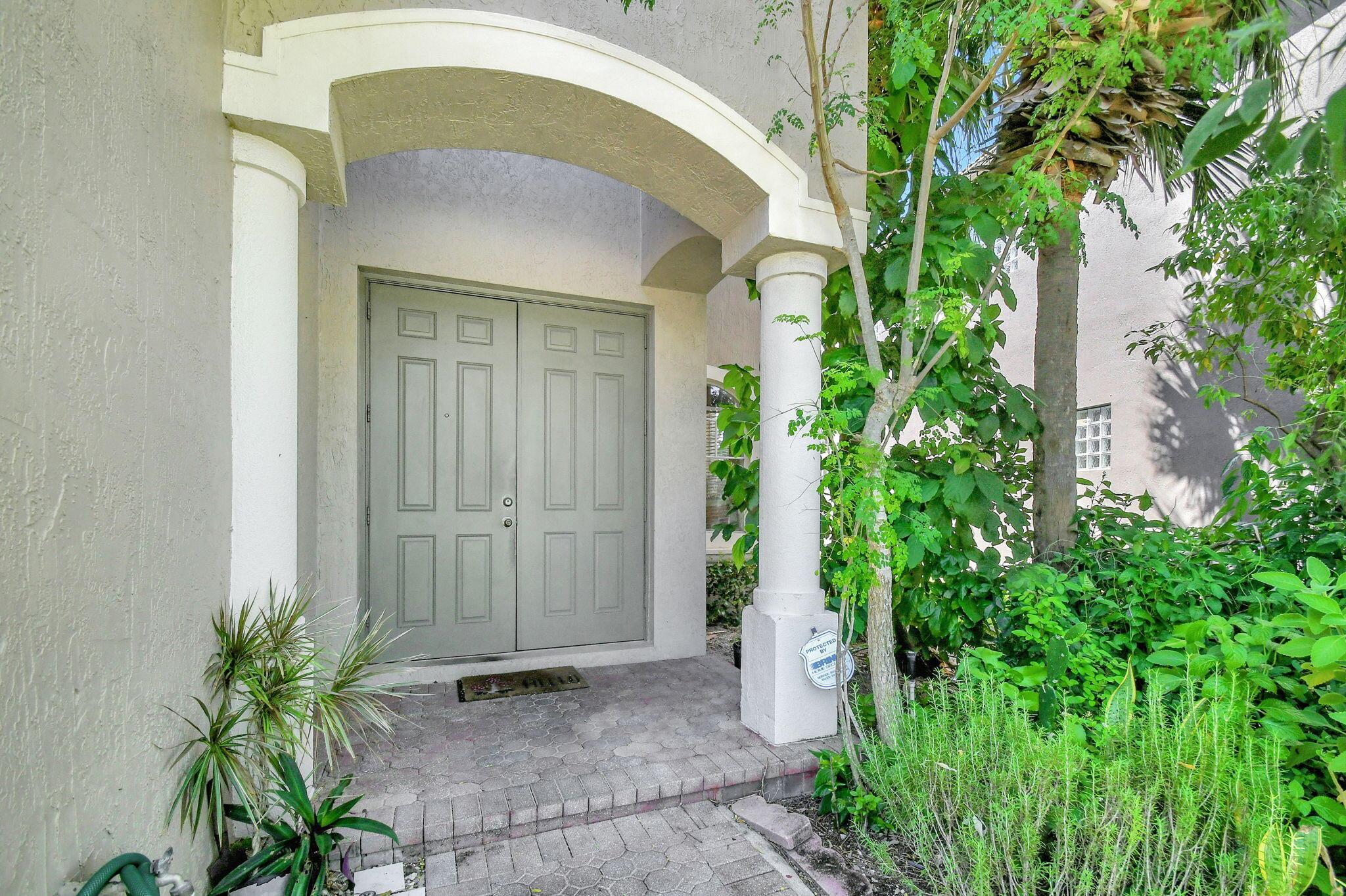 1017 Grove Park Circle