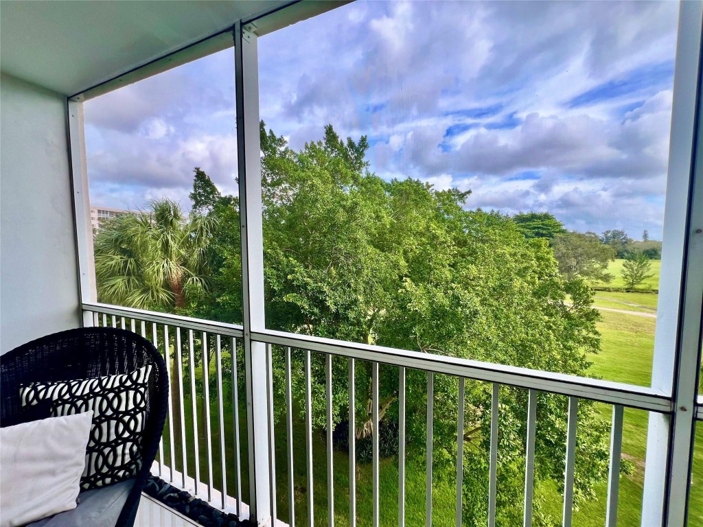 Palm Aire - Residential