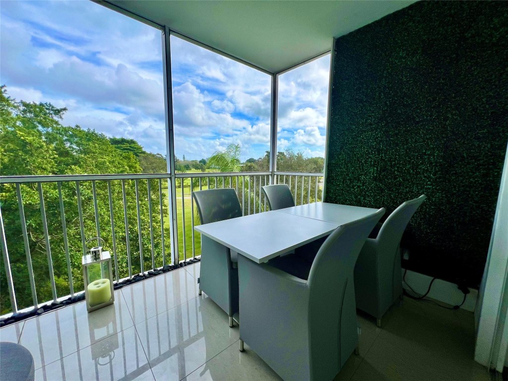 Palm Aire - Residential