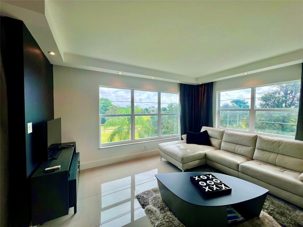 Palm Aire - Residential