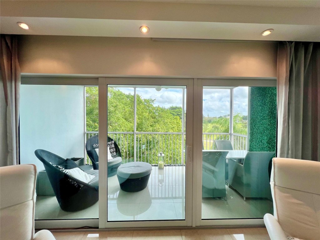 Palm Aire - Residential