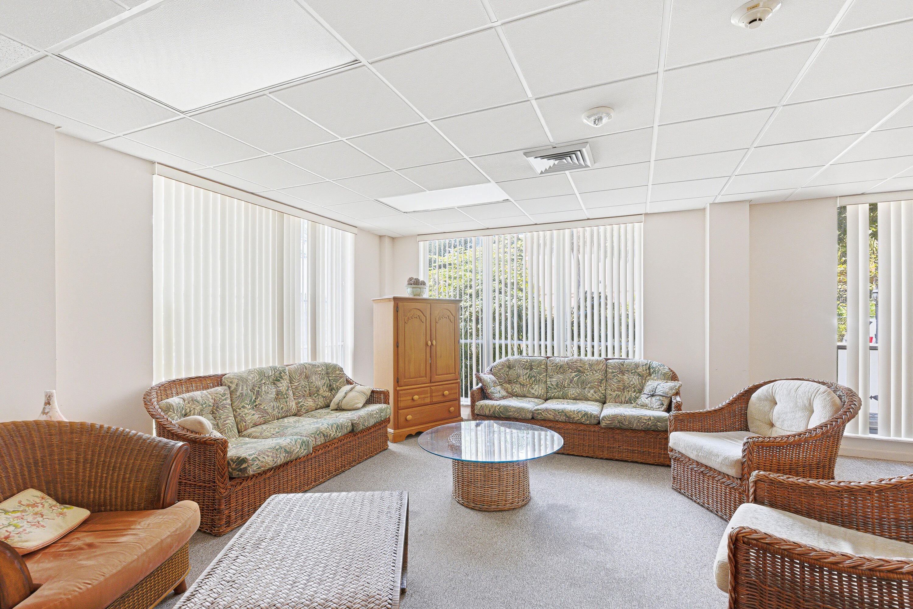 RUNAWAY BAY CONDO - Residential