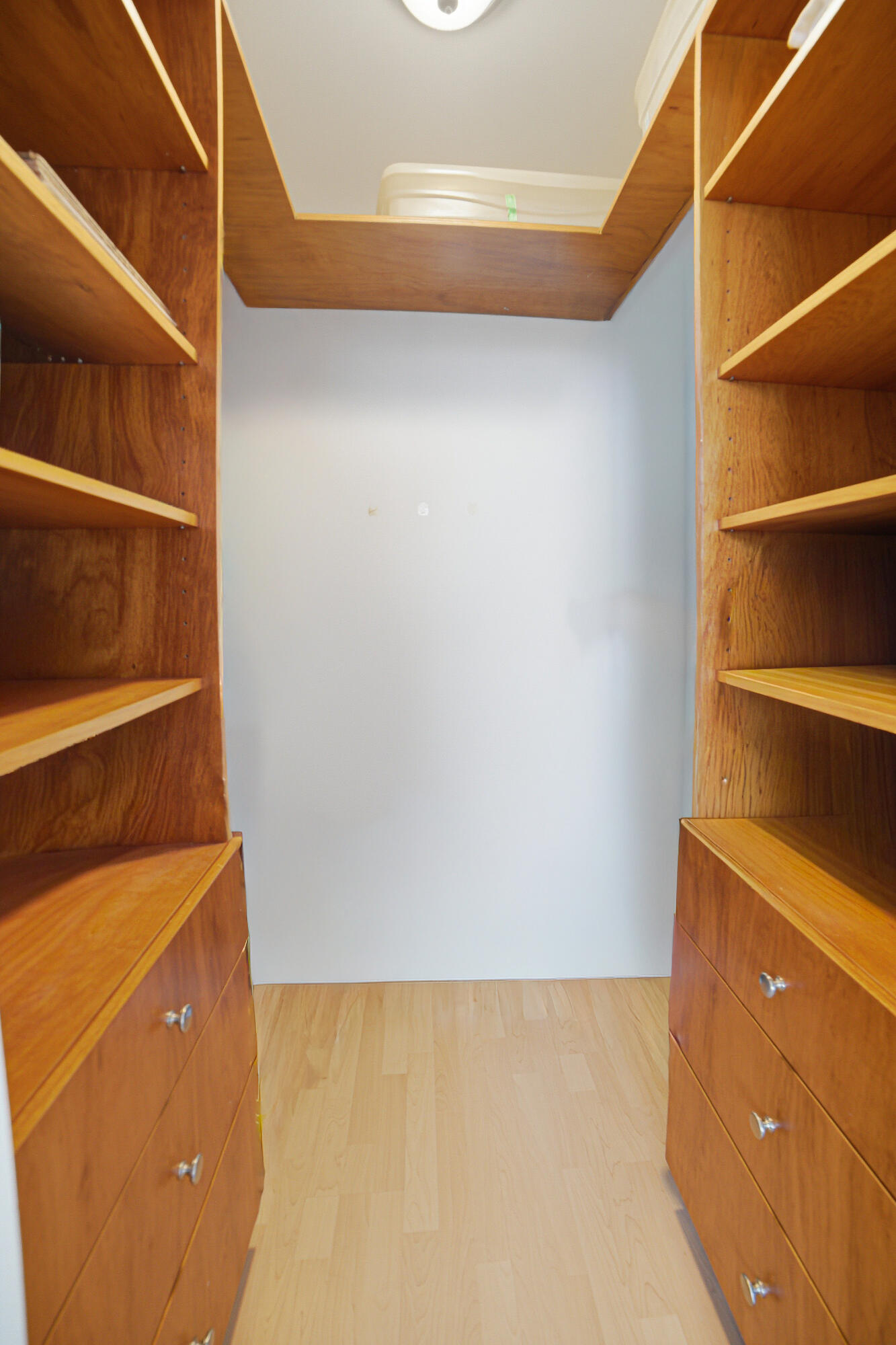 RUNAWAY BAY CONDO - Residential