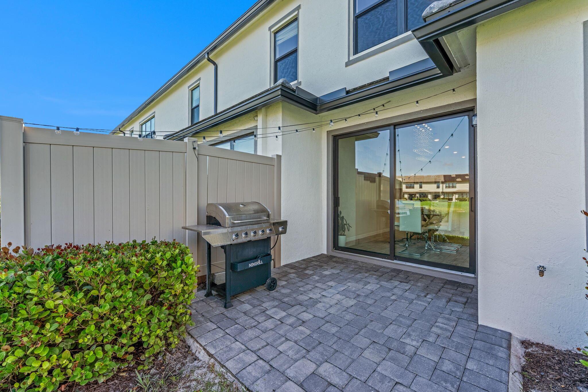 OAK TREE PROPERTY REDEVEL - Residential