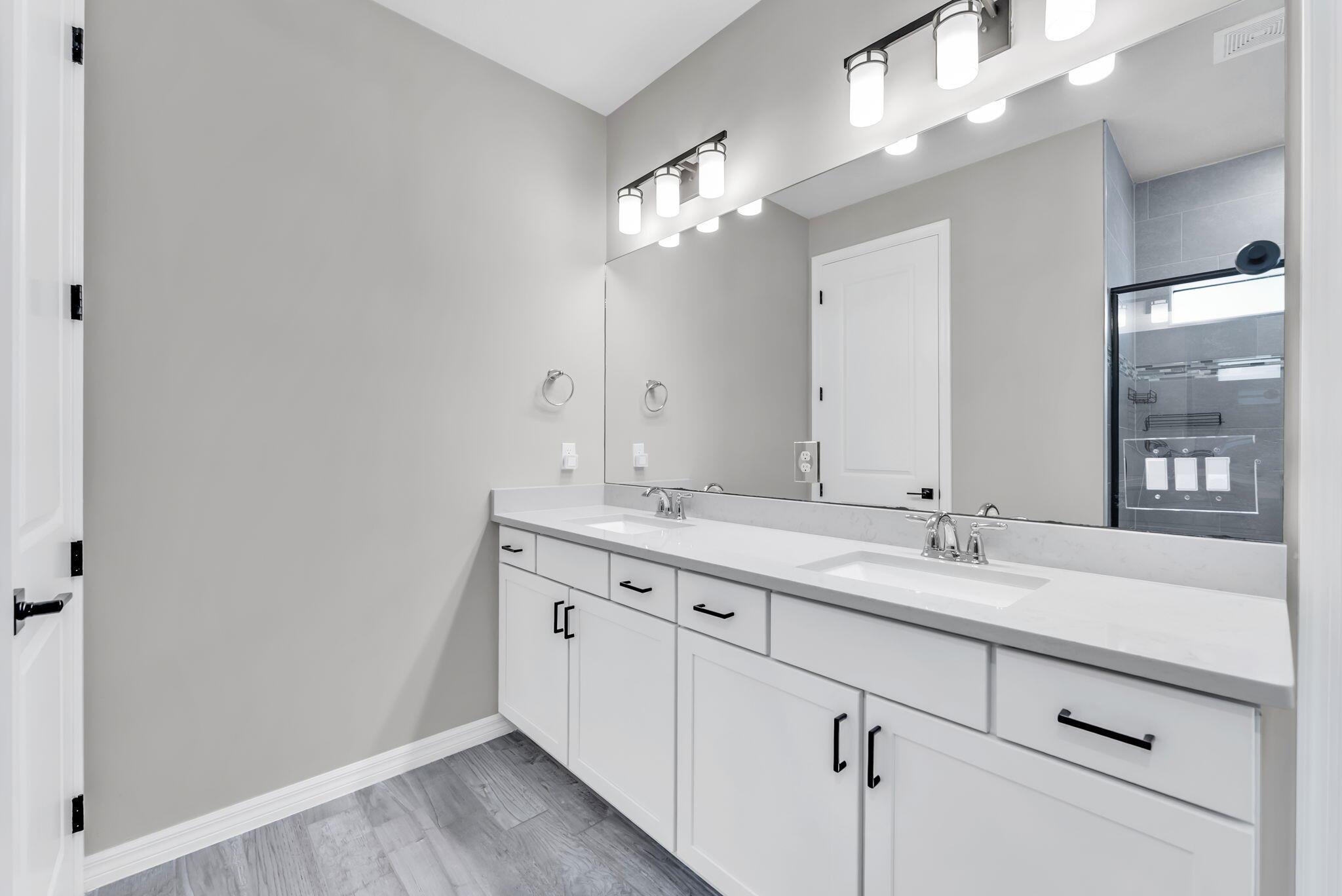 OAK TREE PROPERTY REDEVEL - Residential